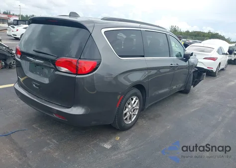2021 Chrysler Voyager Lxi z USA, uszkodzony, nr VIN 2C4RC1DG2MR505612